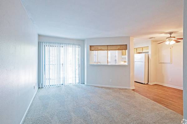 1 month FREE * Patio * WD hookups * Walk-in closets * Northeast 1