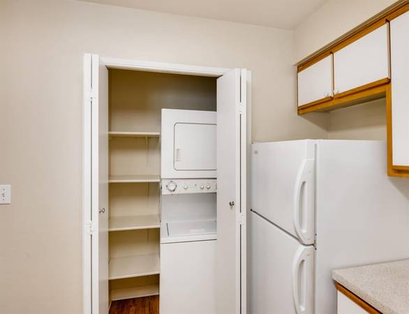 $1,550 / 1br - SAVE 50% on 1 MONTH - Cats & Dogs OK - Ceiling Fans, LED Lighting (Beaverton)64039222141569121