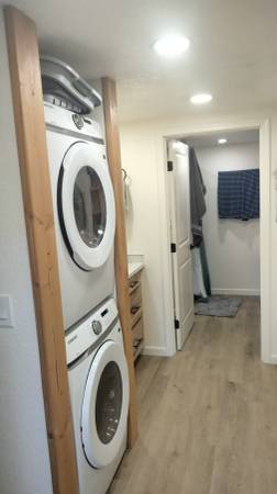 $1,500 / 2br - MT Shasta Living, 2 Bedroom, 2 Bath Furnished (4-7 mths negotiable) (Mt Shasta)63678201084931124