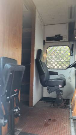 Step van - $4,500 (Chicago northwest)63619074465793122