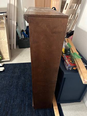 Free bookcase 1