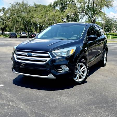 2019 FORD ESCAPE SE LIKE NEW RUNS PERFECT NO ISSUES - $8,90063443635014787121