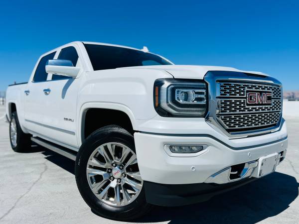 2017 GMC SIERRA DENALI 1500 4WD 4X4 "EXTRA LIMPIO" BAJAS MILLAS "¡FINANCIAMOS NOSOTROS! - $29,995 (san jose oeste)63487829221889121