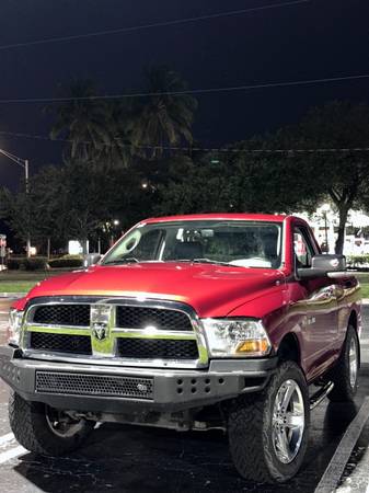 Ram 1500 v8 - $7,000 (Hollywood)63489287460865123