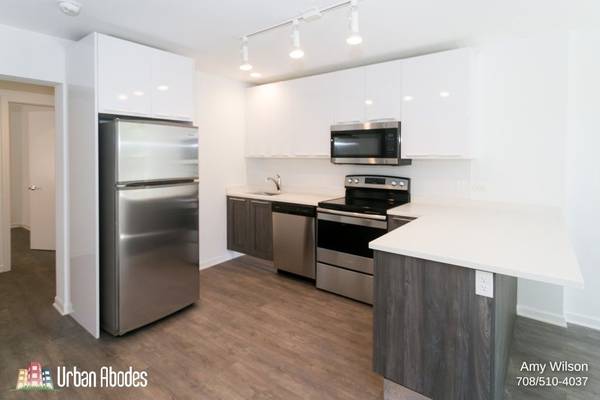 $1,795 / 1br - 750ft2 - First-Rate 1 Bedroom, 1 Bath in Uptown, Available: 10/1/2025 (Uptown)63918411785730120