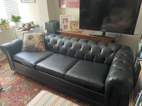 Sofa bed - black- Free! 1