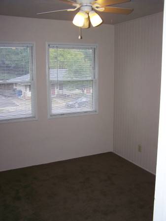 $1,150 / 1br - Remodeled 1 Bedroom / 1 Bath Duplex (Redding Ca.)63972383356546123