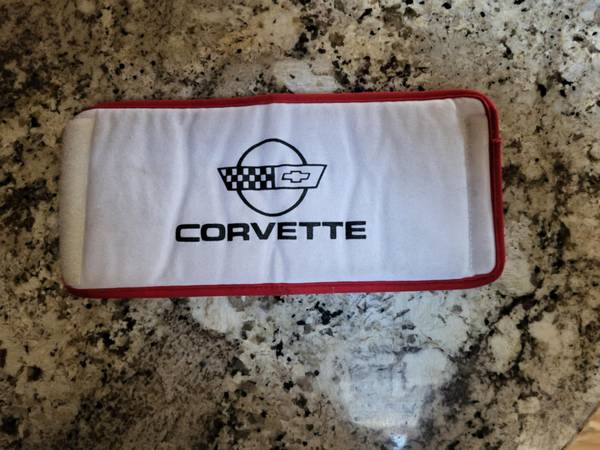 VINTAGE PERFECT CONDITION MATERIAL MADE CORVETTE KOOZIE 1