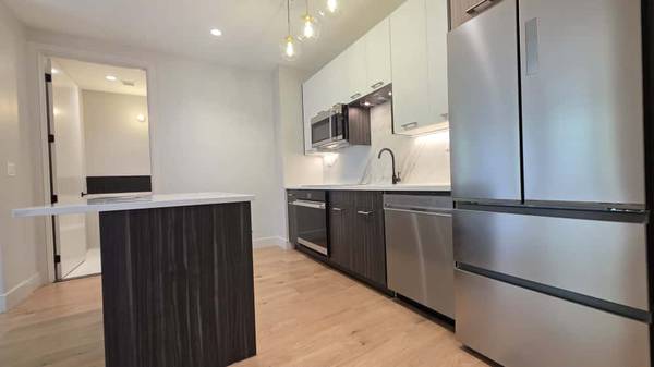 $3,199 / 2br - Beautiful & BRAND NEW 2 Bed Apartment With Unlimited Amenities! No Fee (Pelham Parkway)64033632805122123