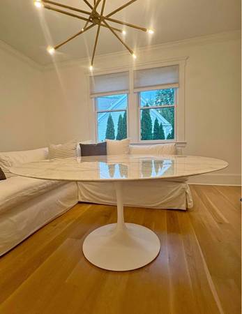 Authentic Eero Saarinen for Knoll Tulip Dining Table - White Abarescato Marble - 1