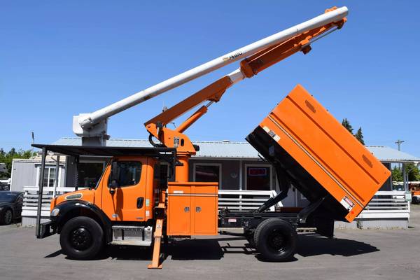 2011 Freightliner Forestry Bucket Truck Altec LRV-55 60 ft Boom LOW MI 1