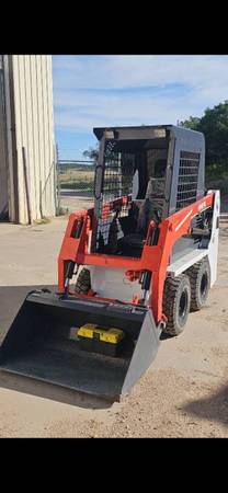 HH670 Compact Skid Steer - Loader with Rato Gas Engine 4 Stroke 1