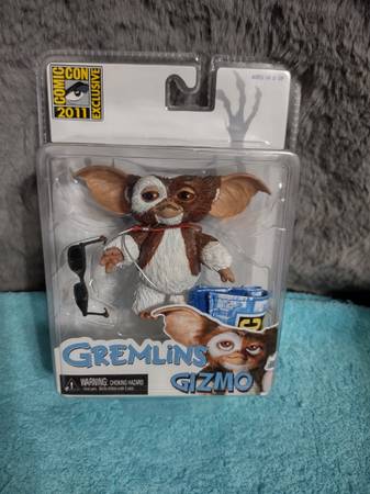 NECA Gizmo Collectible Toy 1