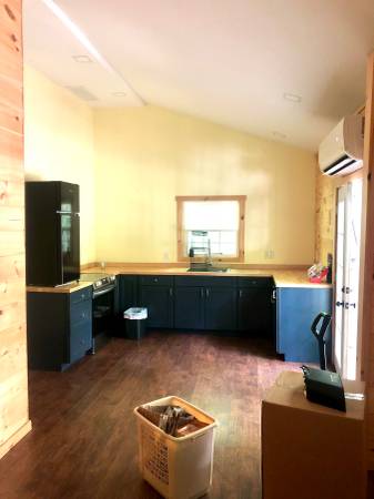 $950 / 1br - 600ft2 - Brand new 1 Bed 1 Bath Apt in beautiful location in Saluda (Saluda)64029204050562120
