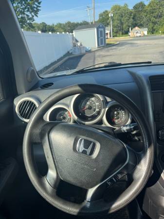 2005 Honda Element – Camping Ready - great reliable daily – New Tires - $3,000 (Boston)63469899358977124