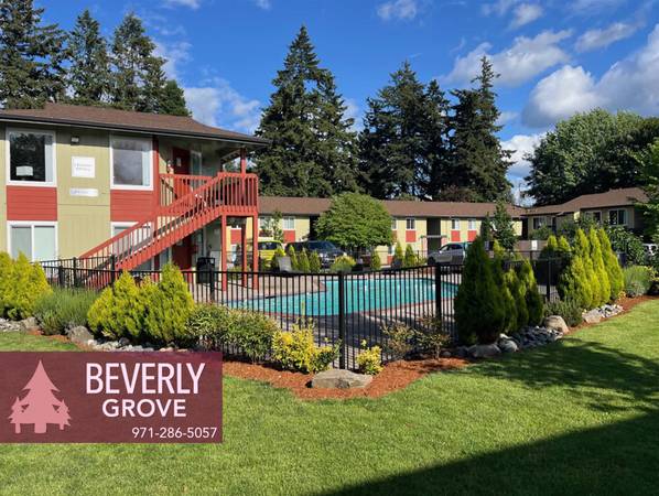 $1,595 / 2br - 1/2 MTH FREE - Gateway District Living + Entertain by the Pool (Halsey & I-84)63672637240193120