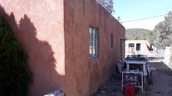 $2,000 / 2br - 930ft2 - Canyon Road Adobe (Eastside)63806069328513122