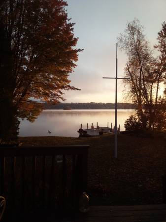 $3,995 / 3br - Right ON Lake Winnipesaukee (Laconia)63690775186563120