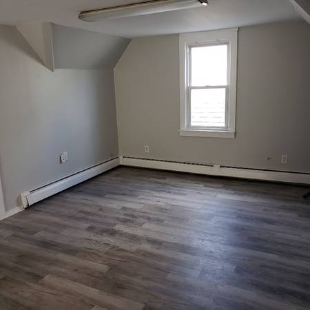 $1200.00 / 2br - 10 6th St 3rd Fl64010332023171124