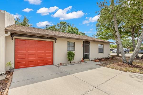 $2,031 / 2br - 890ft2 - Business center, Air Conditioner, Poolside Hammocks (3400 Tyne Lane, Sarasota, FL)63791154535811123