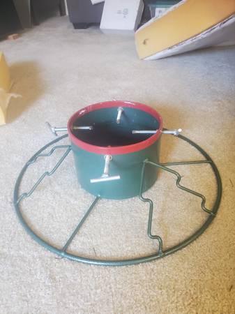 Christmas tree stand 1