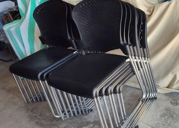 STACKING CHAIRS 1