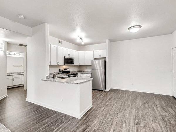 $1,790 / 2br - 1134ft2 - Public Transportation, Townhome Style Homes Available (Arapahoe)63849270066433120