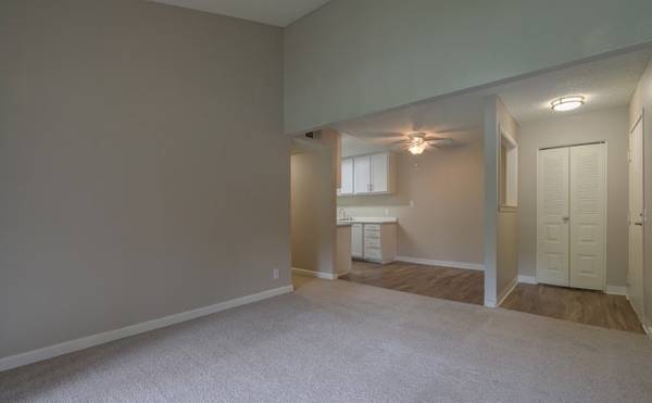 $1,815 / 1br - 675ft2 - BBQ & Picnic Area, Electric Range, Playground (11325 Quartz Dr, Sacramento, CA)64043495965954122