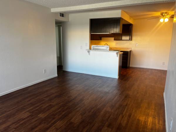 $1,525 / 1br - 964ft2 - ONLY $1525.00 1 BEDS, 1 BATH (Palmdale)63774439945217120
