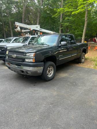 2004 SILVERADO 2500HD EX CAB PART OUT 1