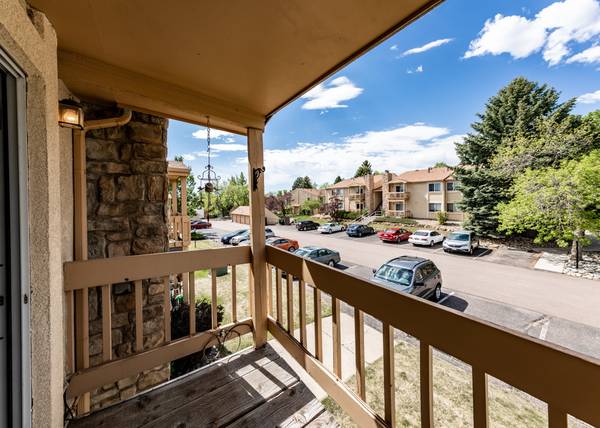 $1,350 / 1br - 684ft2 - Condo FOR RENT off Lake Ave & HWY 115, near Quail Lake. Community Pool (Colorado Springs)63658230675841122