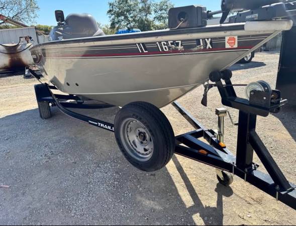 2005 Tracker Marine Proguide V16 - 16’L Mercury 50hp 4 stroke 1