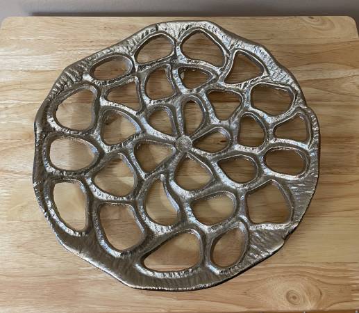 Metal Openwork Decorative Bowl / Wall Hanging – 12" 1