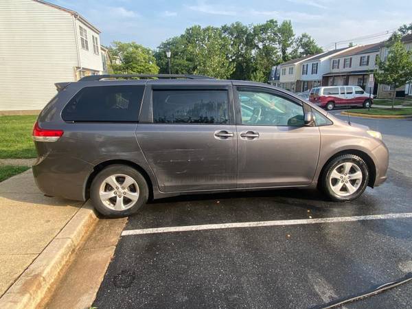 2012 Toyota Sienna LE Van - $8,500 (Landover MD)63616380991233123