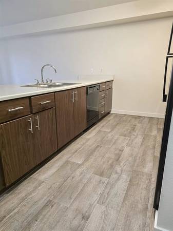 $2,373 / 3br - 1130ft2 - Polaris at North City – Enjoy easy access to public transport! (Shoreline)64031309947011121