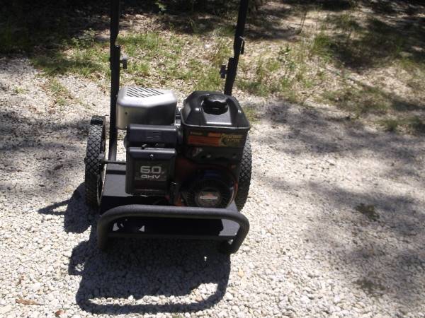 Coleman Powermate 3750 Generator (Has Gas Leak At Tube Connectio) 1