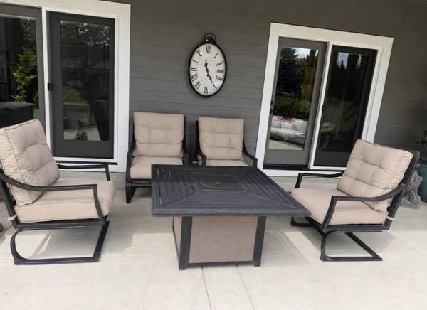 Outdoor Gas Firepit Set 1