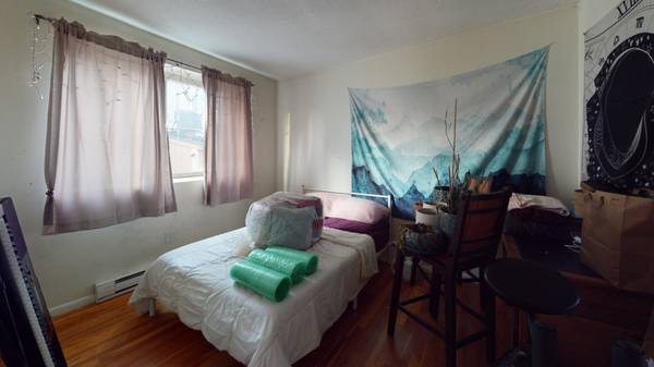 $2,425 / 2br - Roslindale 2 Bed/1 Bath Condominium | Kittredge St (Roslindale)64213543641730123