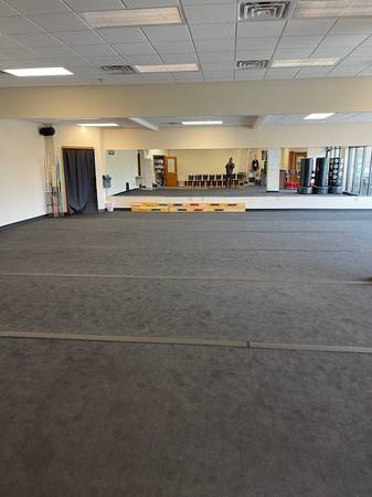2.400 $ / 2146 pies² - Espacio multifuncional (Fitchburg)63292829945473122