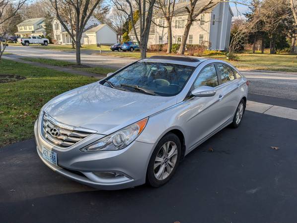 2013 Hyundai Sonata, Limited 1