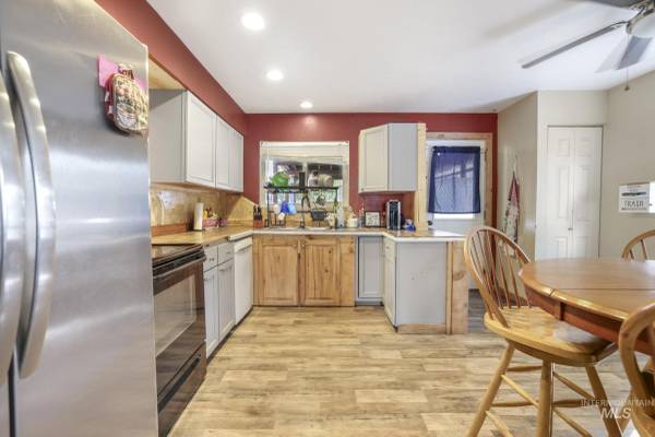 $230,000 / 3br - 1150ft2 - Casa asequible de un solo nivel 3 habitaciones 1.5 baños (Jerome)63688333264001122