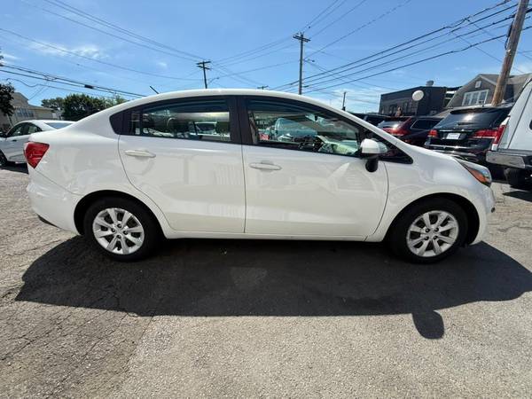2016 Kia Rio 4dr Sdn Auto LX -EASY FINANCING AVAILABLE - $5,300 (+ CT Auto - BAD CREDIT- NO CREDIT- NO PROBLEM!)63482528367105121