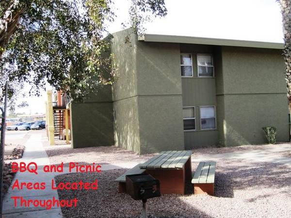 $949 / 2br - 650ft2 - $700.00 to move in and you don't pay until September!!!!! (5601 S. 12th Ave)63173415816707124
