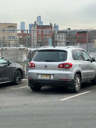 🚗 En venta: Volkswagen Tiguan SE 4Motion Turbo 2011 💵 Precio: $1,500 tal cual está - $1,500 (Nueva York)63614306542337124
