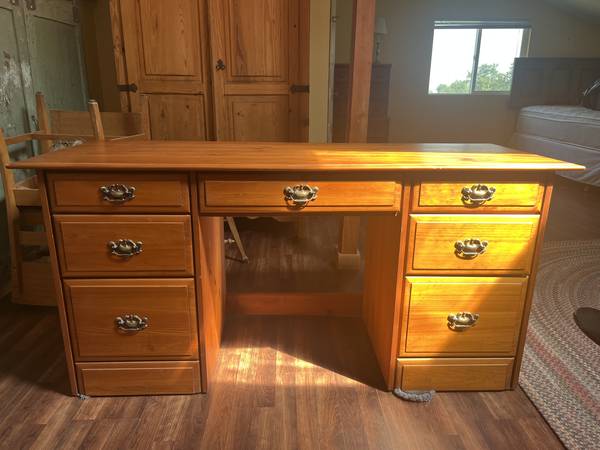 solid pine desk 1