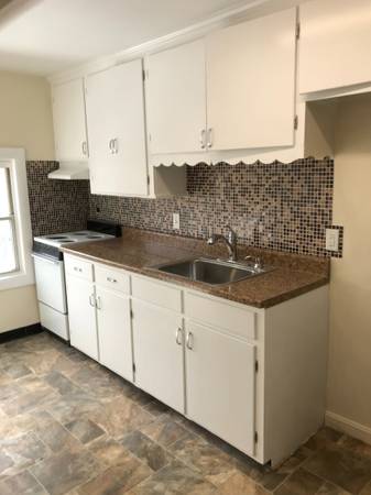 $1,600 / 2br - CHELMSFORD (WEST)63996257776002121