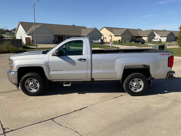 2016 Chevrolet Silverado 2500HD photo 4