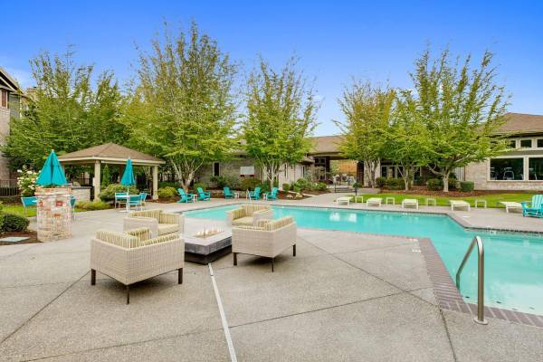 $1,699 / 1br - 707ft2 - Resort-Inspired Swimming Pool, Poolside Fire Pit & Lounge Area63841707776385124