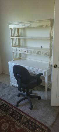 $650 / 4br - Creative Artistic Atmosphere SAFE AND SECURE (Sandy)63968909281155122