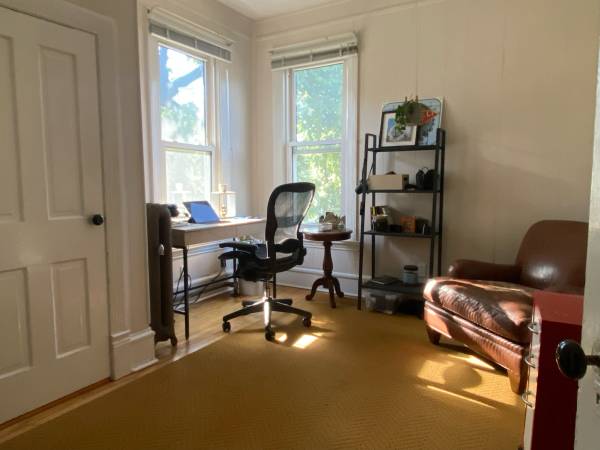 $1,800 / 2br - 1000ft2 - Ático superior en NE Minneapolis (Logan Park)63666914303491123